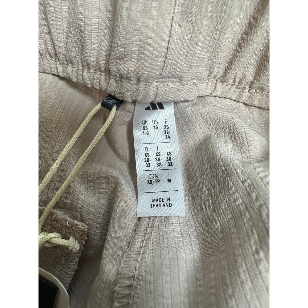 Adidas Go-To Pleated Golf Shorts XS Wonder Taupe Pleated NWT JC9233 - Picture 8 of 14